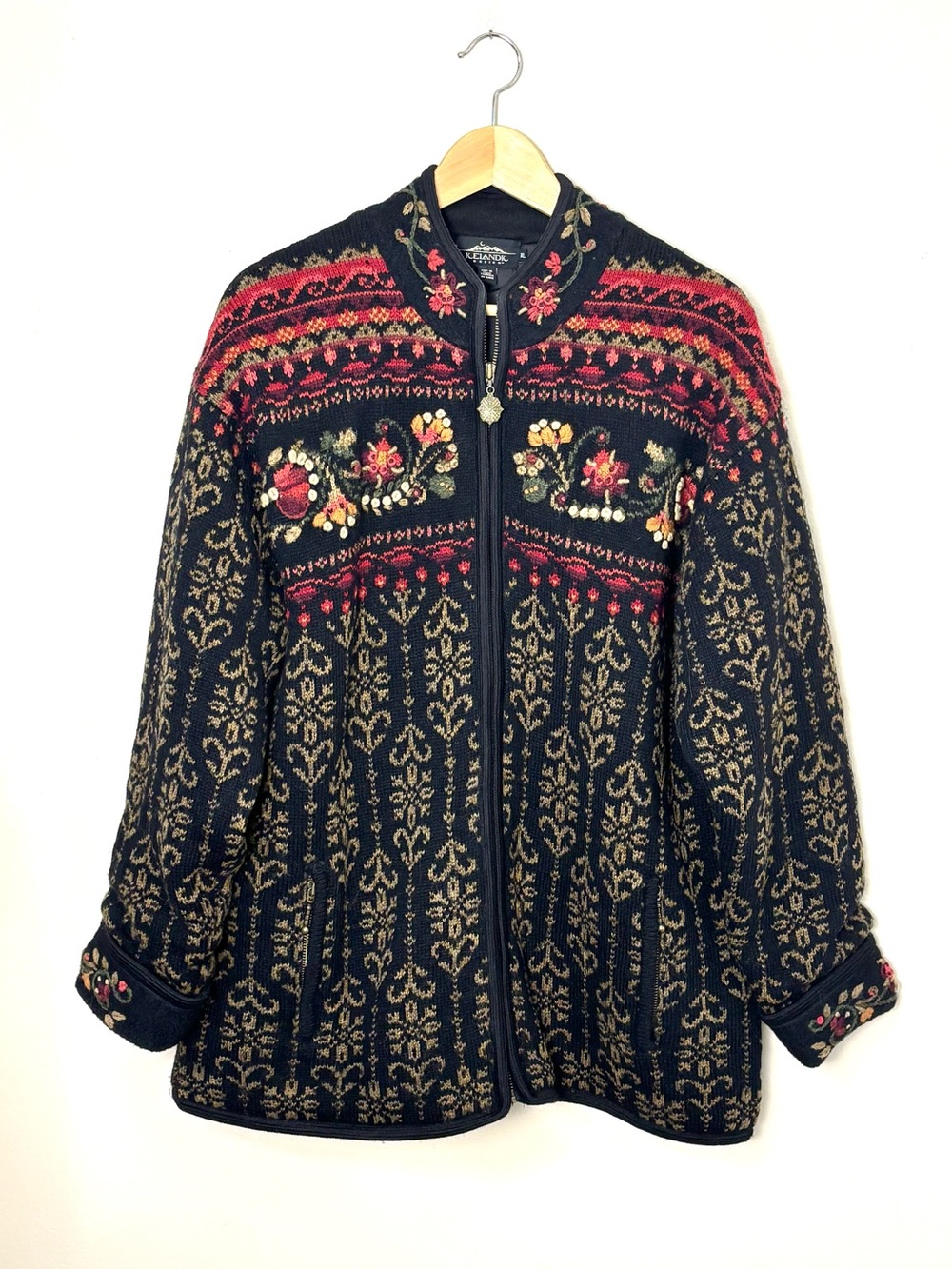 Icelandic Design XL 100% Wool Embroidered Floral Nordic Full Zip Jacket